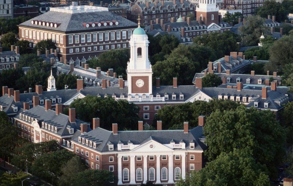 Buckley all’Università di Harvard