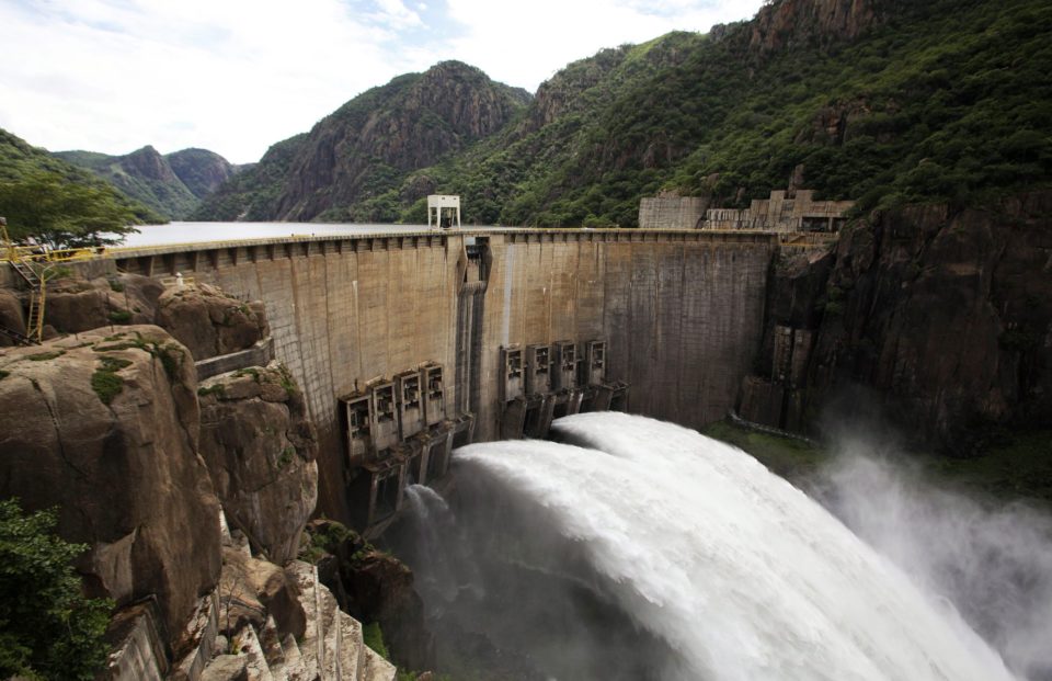 CAHORA BASSA DAM, Existing dam